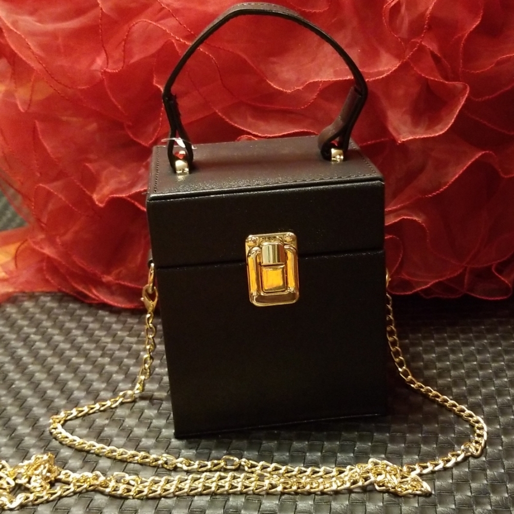 Boxed shoulder bag - Picture 2 of 6